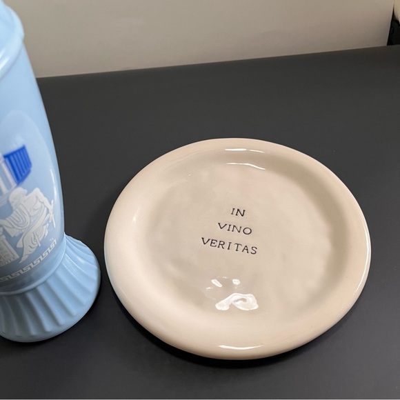VTG 1961 Jim Beam Novelty Ligth Blue Milk Glass Greek Philosopher & Plate - Picture 3 of 8